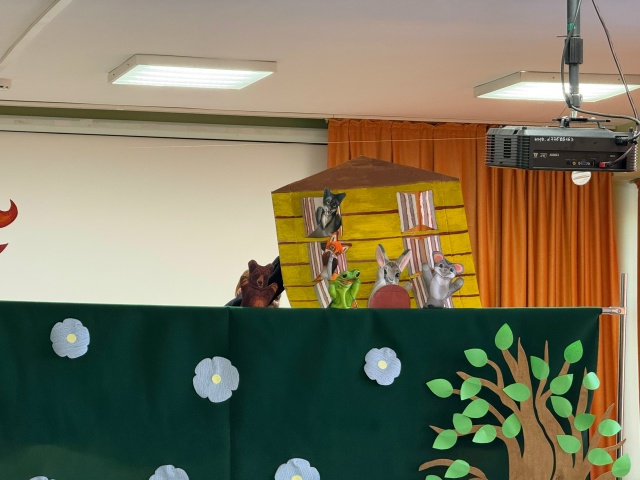 Выступление театральной студии